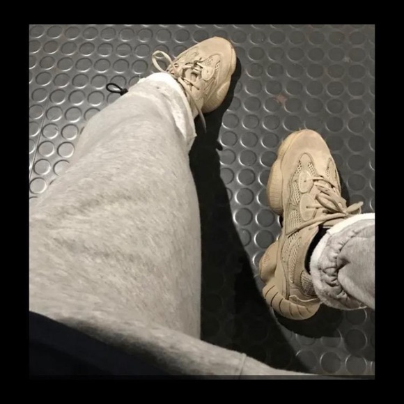 Yeezy’s shoes - Picture 1 of 1